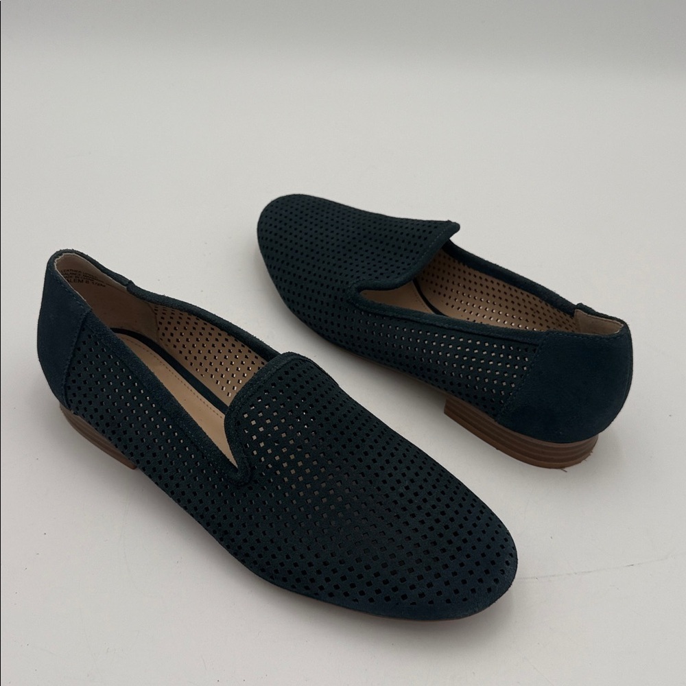 Violet & Red Salem Elegant Black Loafers perforated Women 8.5M casual office Y2K